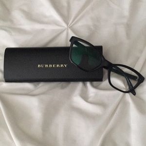 Burberry Frames!